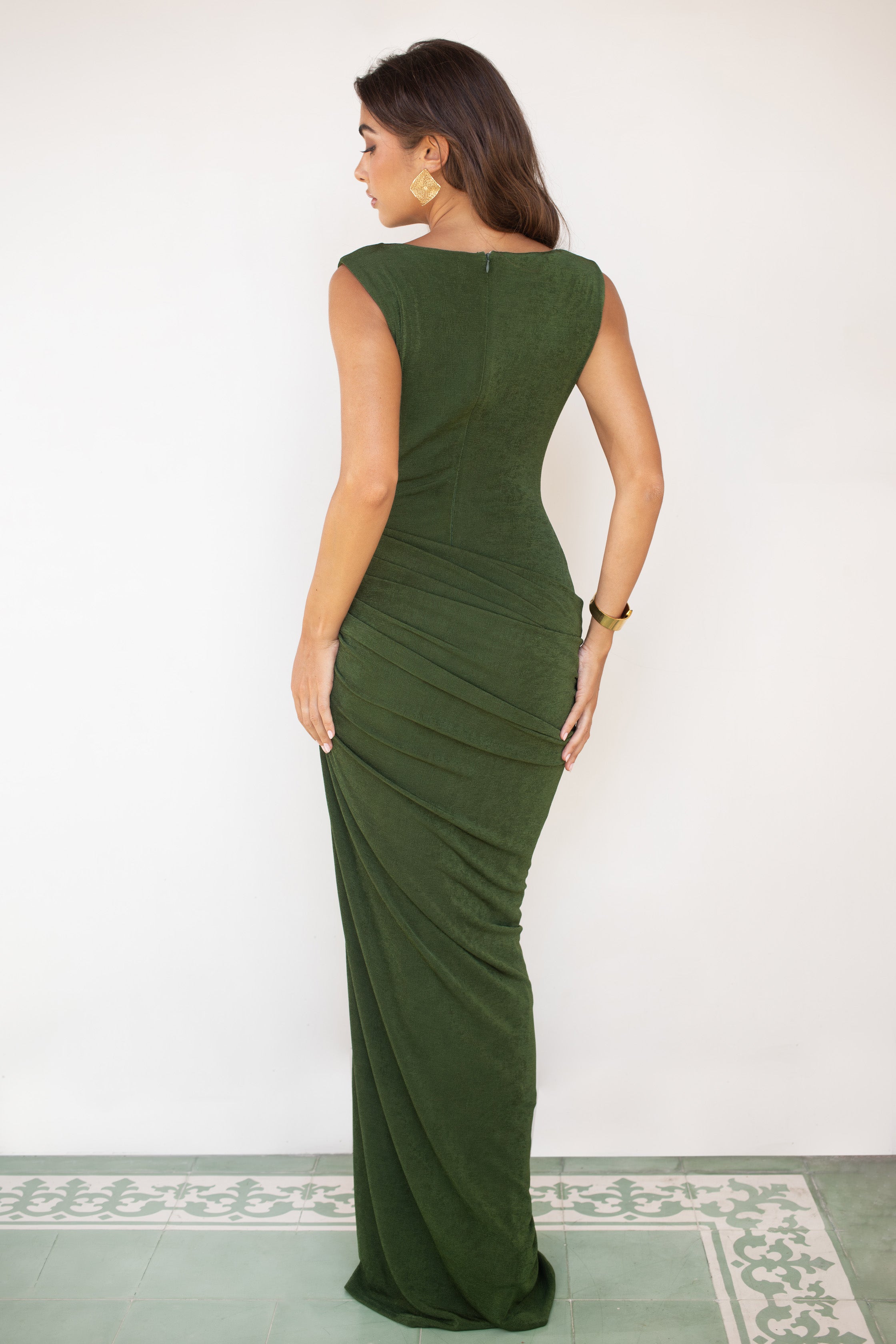 Yasmin in Dark Olive